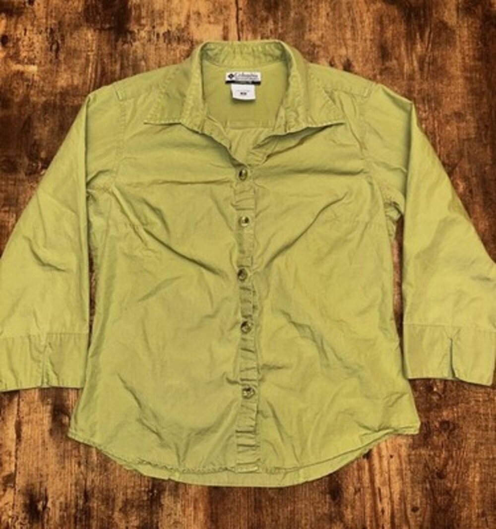 Columbia Women's Olive Green 3/4 Sleeve Button-Down Shirt